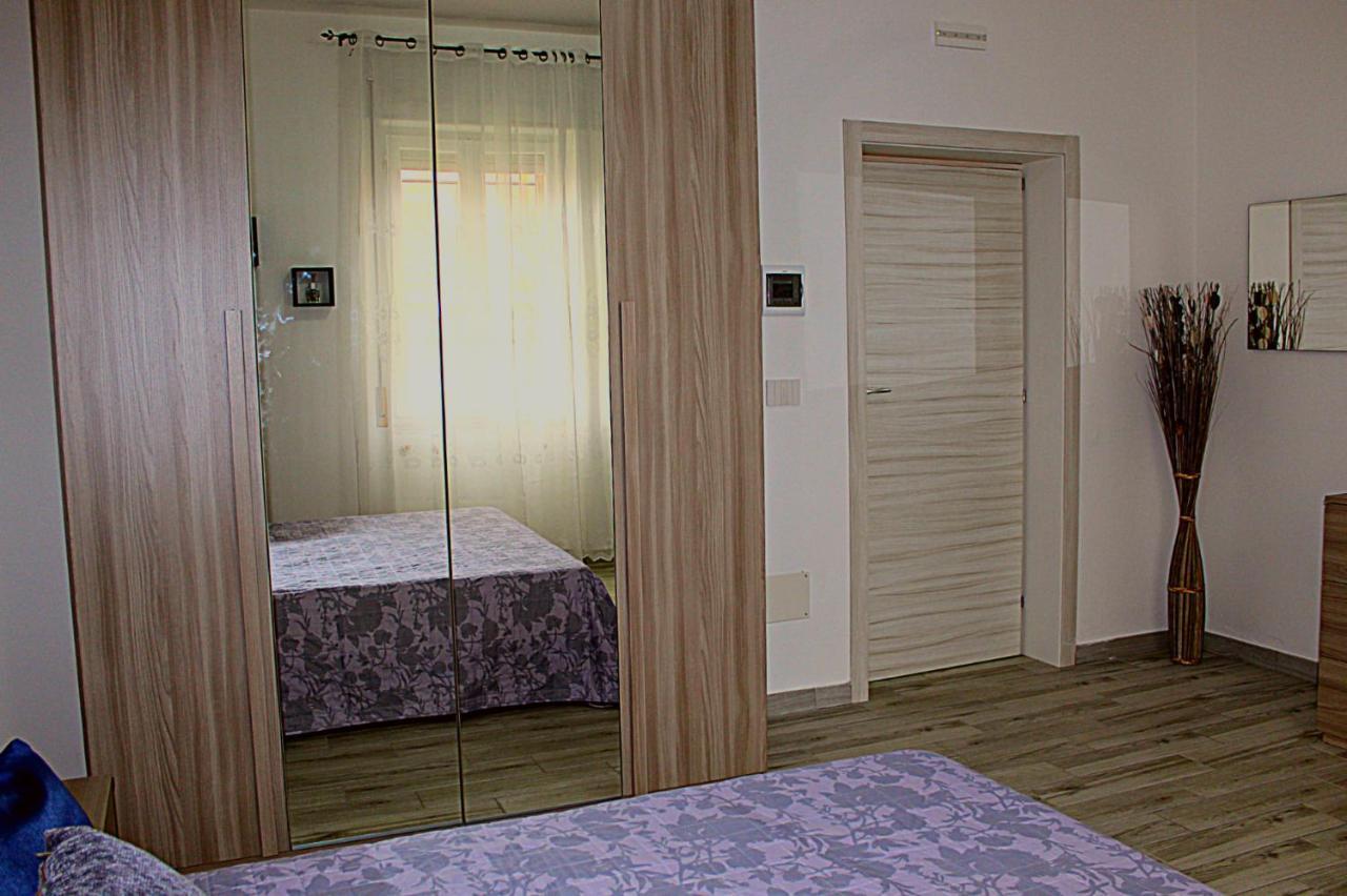 Hotel La Casa Di Francesco Putifigari Esterno foto